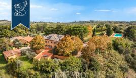 Ферма за 3 400 000 евро в Трекуанде, Италия