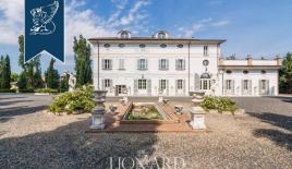 Вилла за 1 450 000 евро в Реджо-Эмилии, Италия