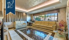 Вилла за 1 590 000 евро в Риме, Италия