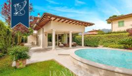 Вилла за 3 300 000 евро в Форте деи Марми, Италия