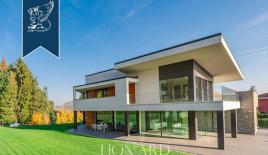 Вилла за 3 700 000 евро в Бергамо, Италия