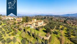 Вилла во Флоренции, Италия (цена по запросу)
