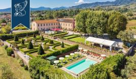 Вилла за 10 800 000 евро в Капаннори, Италия
