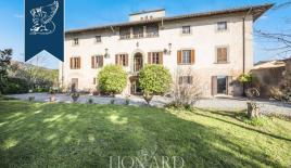 Вилла в Пизе, Италия (цена по запросу)