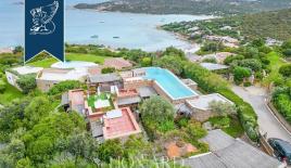 Вилла в Порто Черво, Италия (цена по запросу)