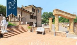 Вилла в Павии, Италия (цена по запросу)