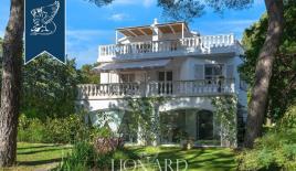 Вилла в Ливорно, Италия (цена по запросу)