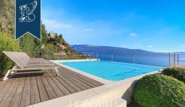 Вилла в Брешии, Италия (цена по запросу)