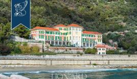 Вилла за 12 000 000 евро в Савоне, Италия