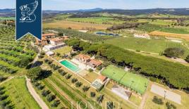 Вилла в Масса-Мариттиме, Италия (цена по запросу)