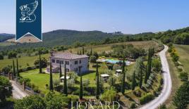 Ферма за 3 900 000 евро в Торрита-ди-Сьене, Италия