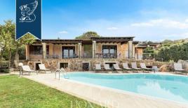 Вилла за 3 500 000 евро в Сан-Теодоро, Италия