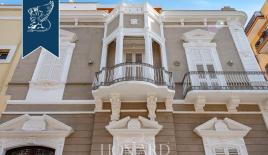 Дом за 2 200 000 евро в Монополи, Италия