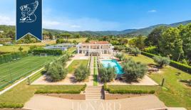 Отель, гостиница в Ареццо, Италия (цена по запросу)