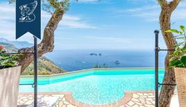 Вилла в Неаполе, Италия (цена по запросу)