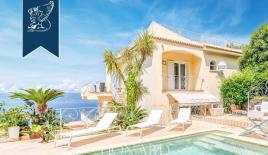 Вилла в Неаполе, Италия (цена по запросу)