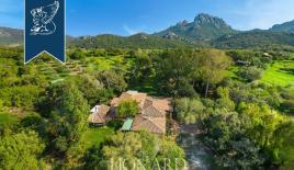 Вилла за 3 000 000 евро в Порто Черво, Италия