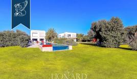 Вилла за 3 800 000 евро в Монополи, Италия