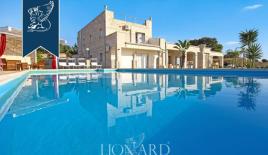 Вилла за 1 800 000 евро в Рагузе, Италия