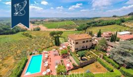 Дом в Сиене, Италия (цена по запросу)