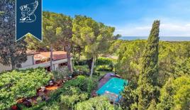 Вилла за 1 950 000 евро в Ливорно, Италия
