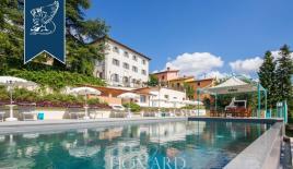 Вилла в Мачерате, Италия (цена по запросу)