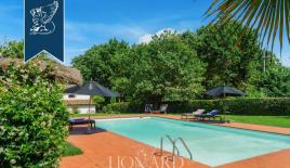 Вилла за 3 600 000 евро в Капаннори, Италия