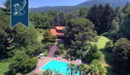 Вилла за 1 800 000 евро в Лекко, Италия