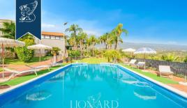 Вилла за 4 300 000 евро в Ачиреале, Италия