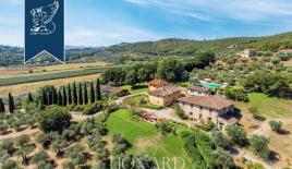 Ферма во Флоренции, Италия (цена по запросу)