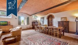 Вилла за 3 900 000 евро в Лукке, Италия