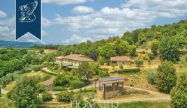 Ферма за 2 200 000 евро в Сиене, Италия