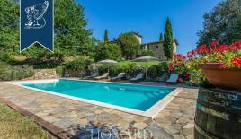 Ферма за 2 700 000 евро в Сиене, Италия