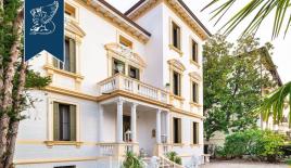 Вилла за 1 400 000 евро в Тревизо, Италия