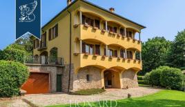 Вилла за 1 990 000 евро в Карате-Брианце, Италия