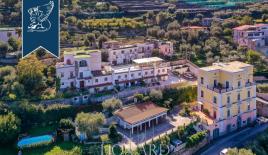 Вилла за 1 750 000 евро в Неаполе, Италия