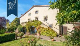 Дом в Сиене, Италия (цена по запросу)