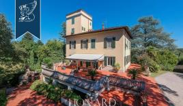 Вилла за 7 300 000 евро в Лукке, Италия