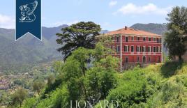 Вилла в Специи, Италия (цена по запросу)