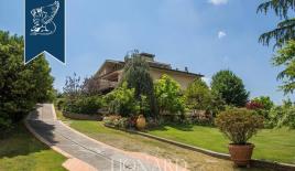 Вилла за 1 500 000 евро в Ареццо, Италия