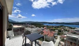 Квартира за 250 000 евро в Тивате, Черногория