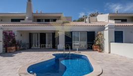 Дом за 475 000 евро в Каштру-Марин, Португалия