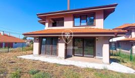 Дом за 159 900 евро в Изворе, Болгария