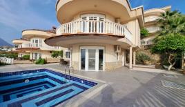 Вилла за 315 000 евро в Алании, Турция