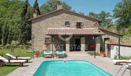 Дом за 1 400 000 евро в Ареццо, Италия