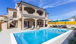 Вилла в Пуле, Хорватия (цена по запросу)