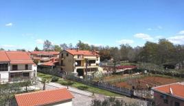 Отель, гостиница за 758 000 евро в Порече, Хорватия