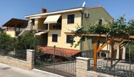 Отель, гостиница за 950 000 евро в Медулине, Хорватия