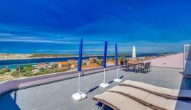 Отель, гостиница за 1 200 000 евро на Рабе, Хорватия