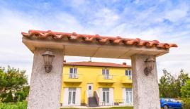 Отель, гостиница за 727 000 евро в Умаге, Хорватия